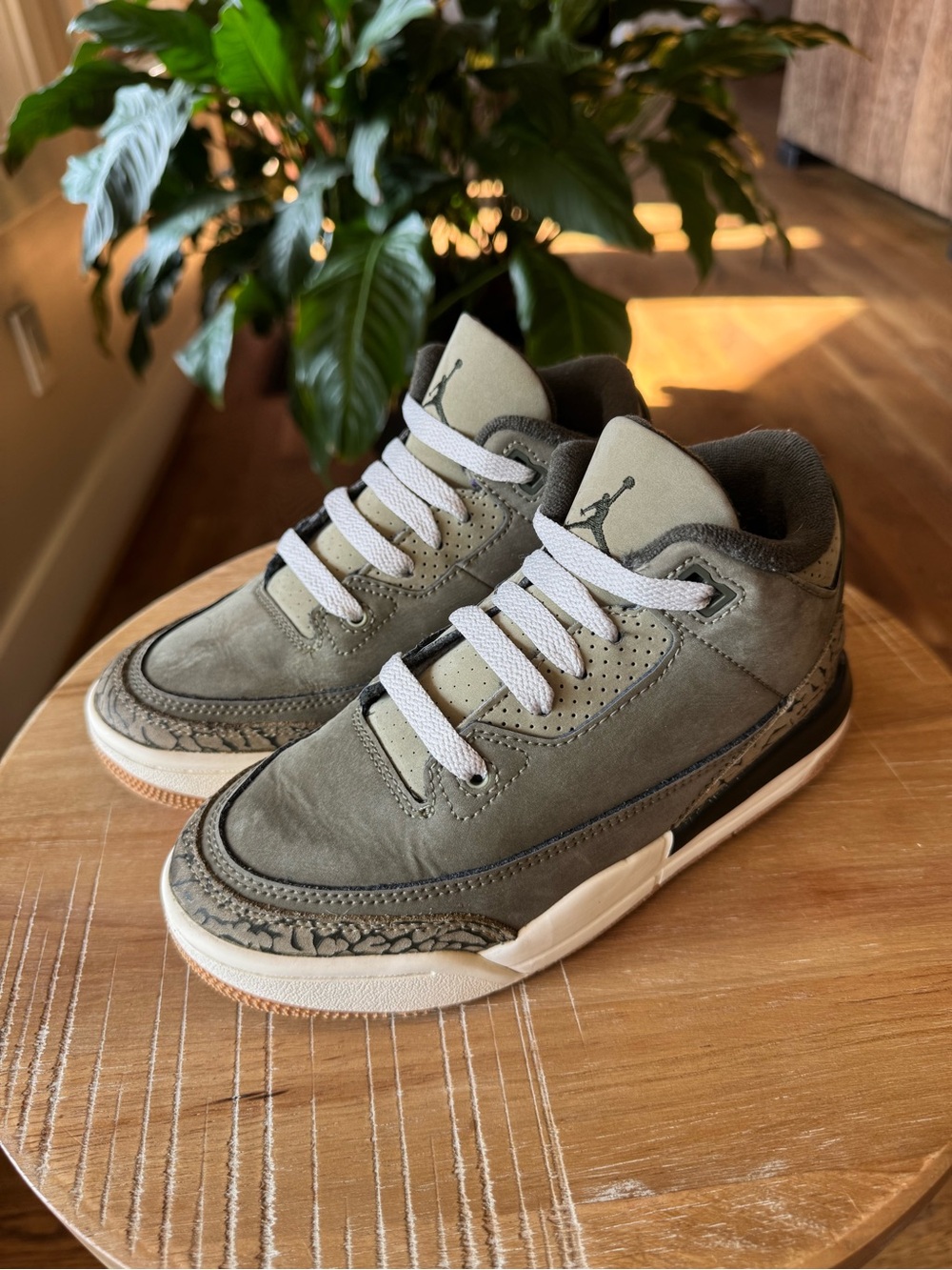 Air Jordan 3 Retro PS “Family Affair” Style Code DM0966-202 Size 1Y